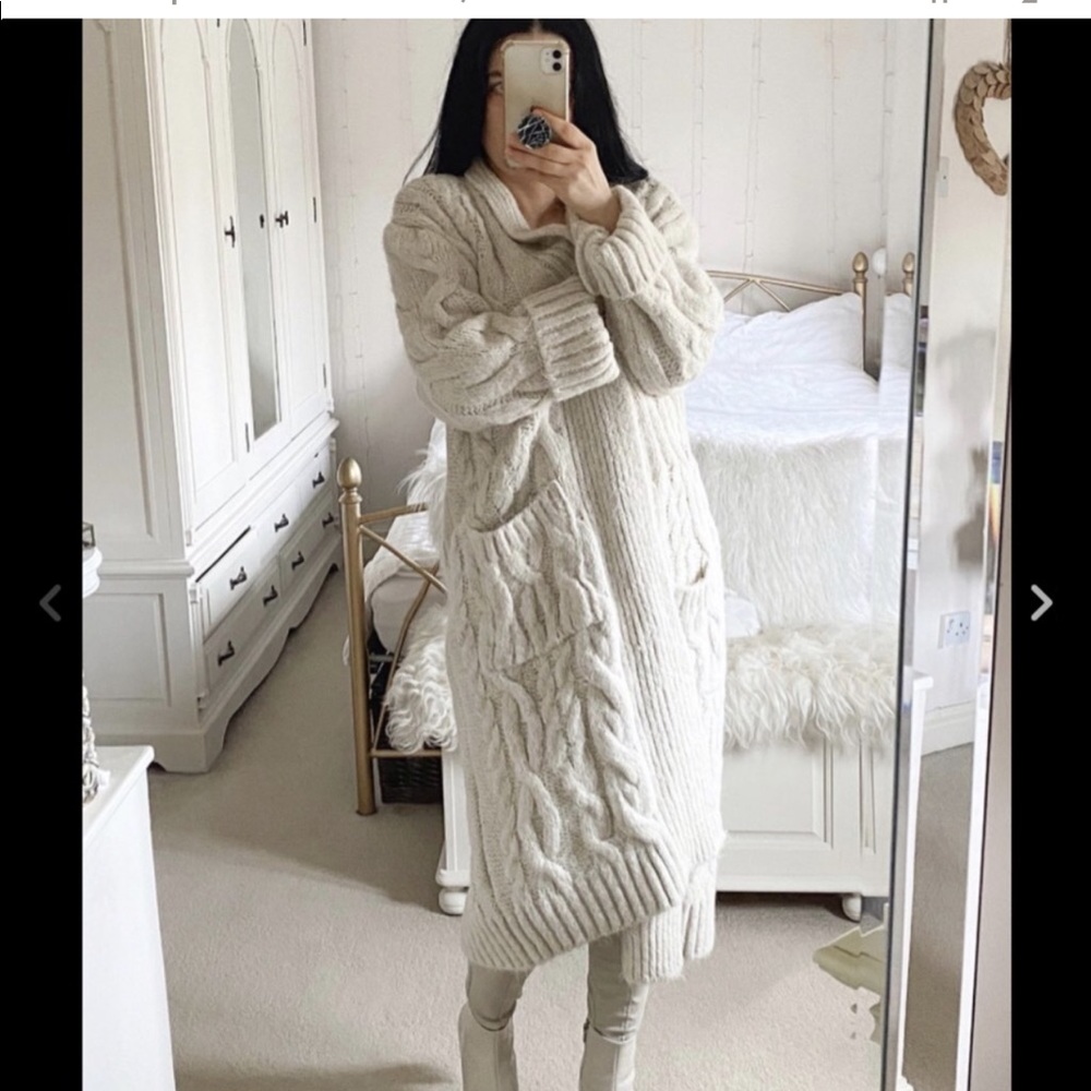 ZARA oversized cable knit cardigan size M